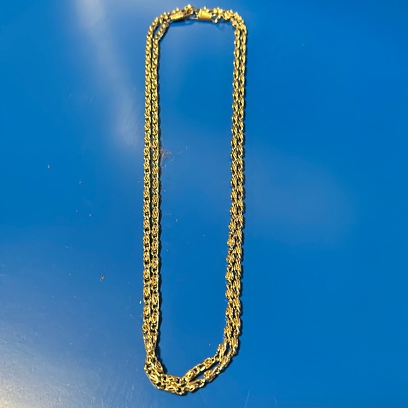 Silver Chain - Picture 2 of 5